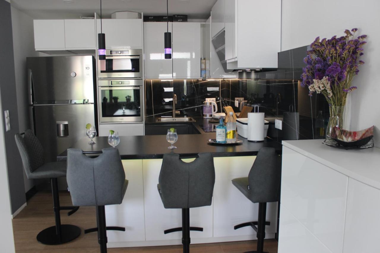 Aquamarine Deluxe Apartment ดูบรอฟนิก ภายนอก รูปภาพ